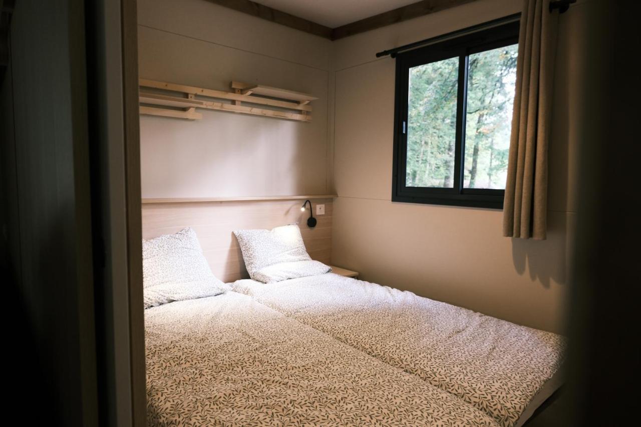 Lodge Avec Spa Privatif - Foret Et Lac Liginiac Екстериор снимка
