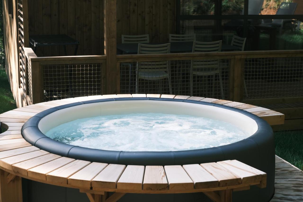Lodge Avec Spa Privatif - Foret Et Lac Liginiac Екстериор снимка