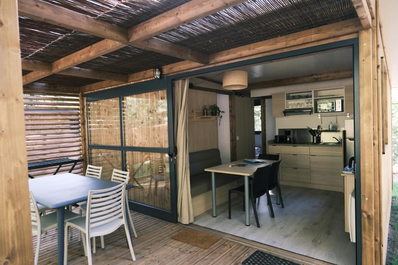 Lodge Avec Spa Privatif - Foret Et Lac Liginiac Екстериор снимка