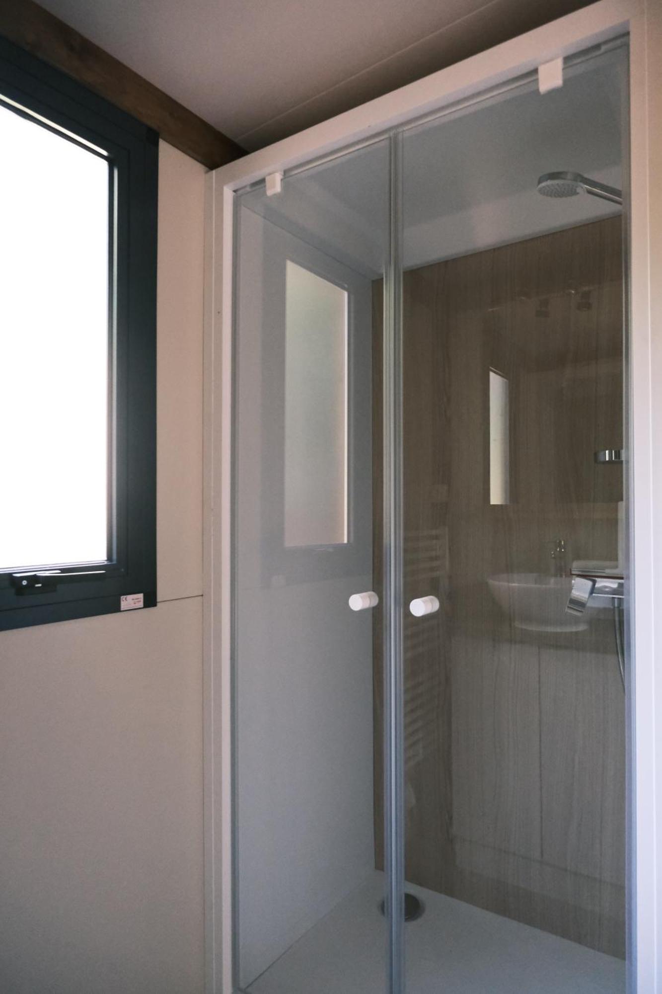 Lodge Avec Spa Privatif - Foret Et Lac Liginiac Екстериор снимка